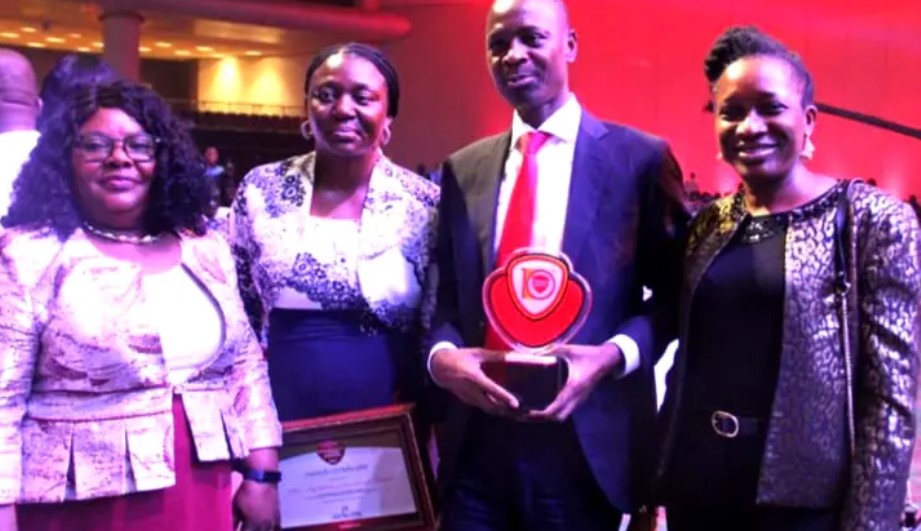 L-R: President of Association of Professional Women Engineers of Nigeria (APWEN) Engr Dr Elizabeth Eterigho; Mrs Stella Robert her husband winner of Innovator of the year award Mr Azibaola Emmanuel Robert, 13th APWEN President . Engr Nnoli Akpedeye, during the during the 2021 Vanguard Personality of the year Award in Lagos on 20/5/2022